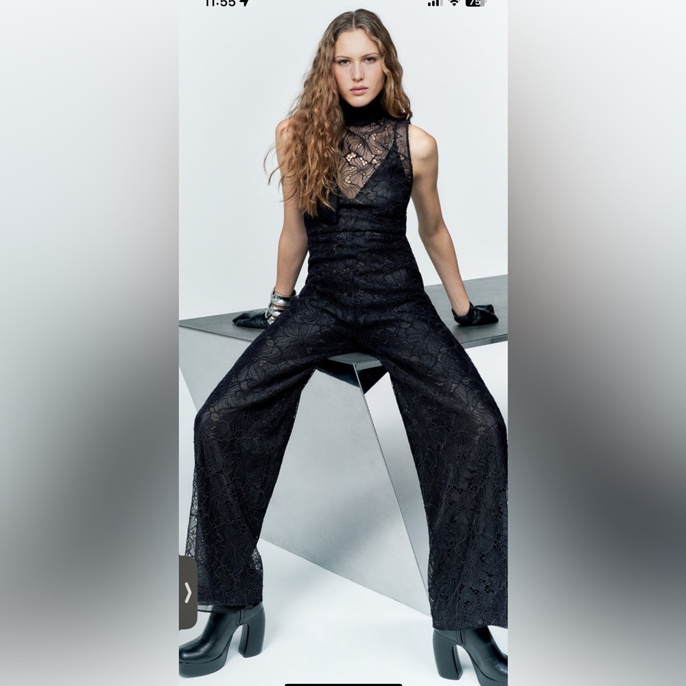 Beautiful jumpsuit - Picture 2 of 4